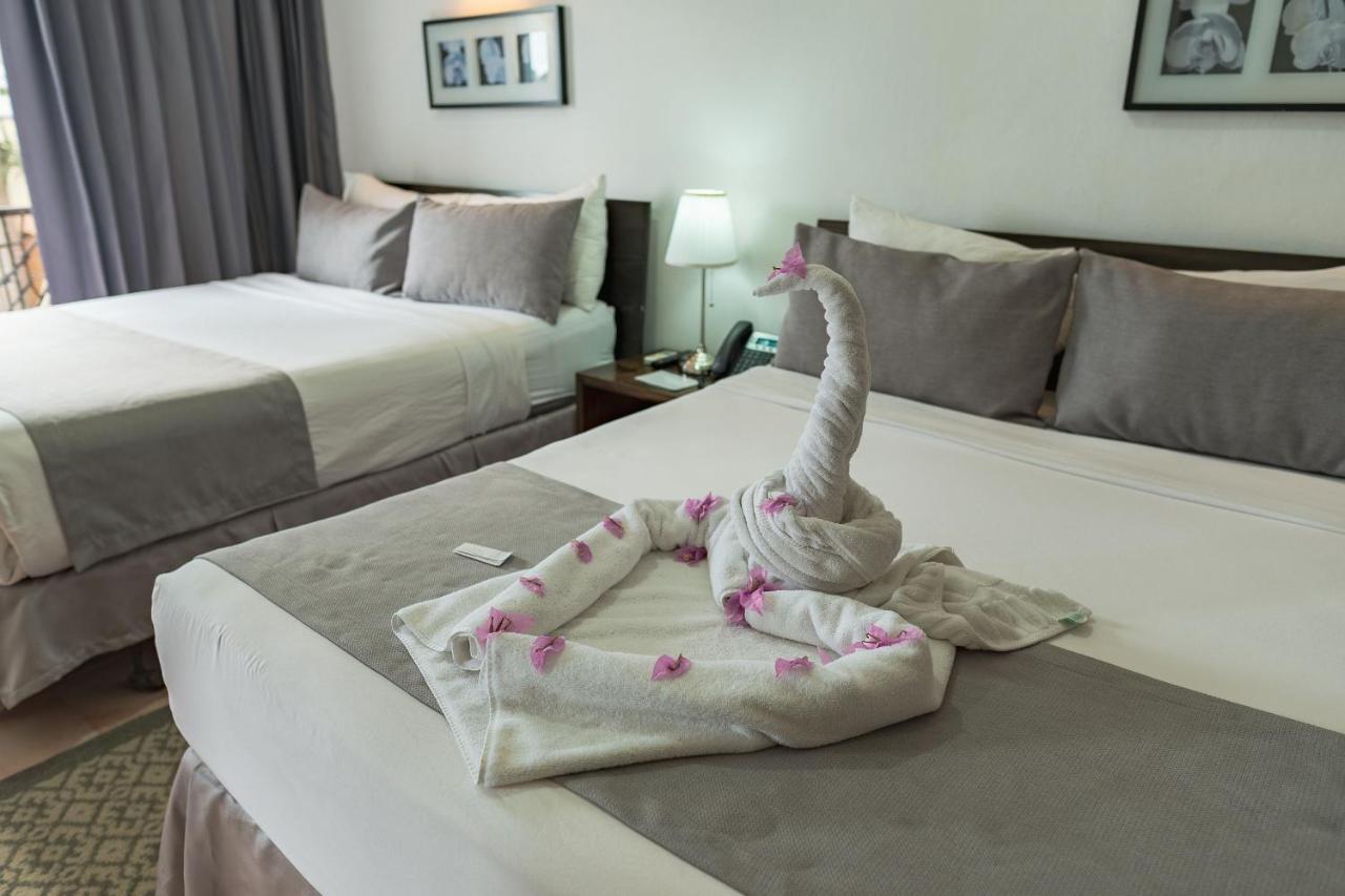 Hotel Silvestre Λα Ρομάνα Εξωτερικό φωτογραφία