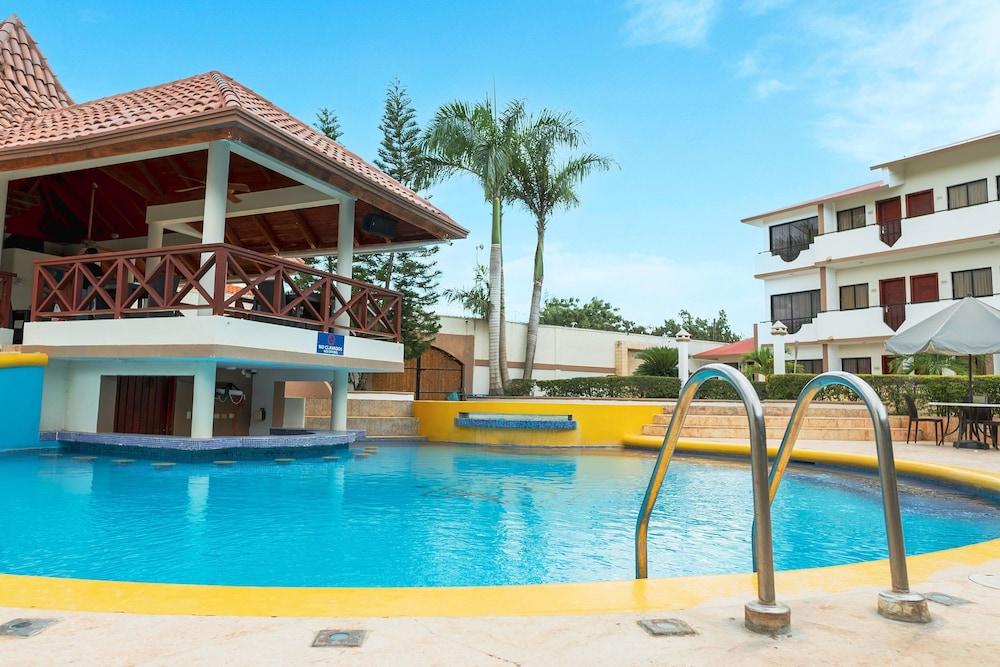 Hotel Silvestre Λα Ρομάνα Εξωτερικό φωτογραφία