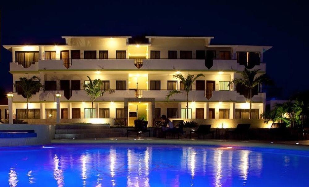 Hotel Silvestre Λα Ρομάνα Εξωτερικό φωτογραφία