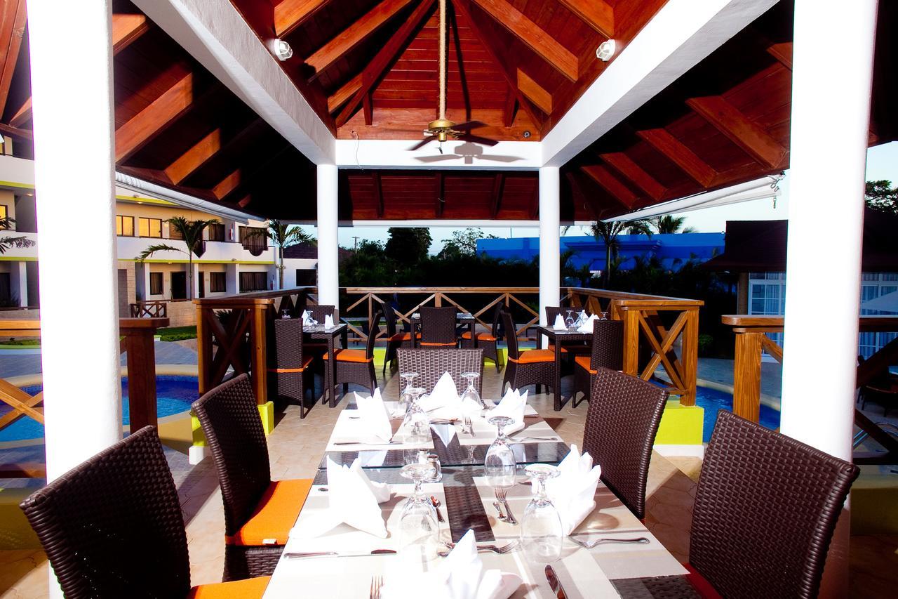 Hotel Silvestre Λα Ρομάνα Εξωτερικό φωτογραφία